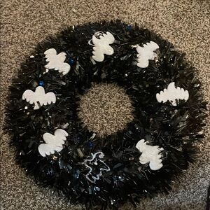 Plastic Tinsel Black and White Ghost Halloween Wreath